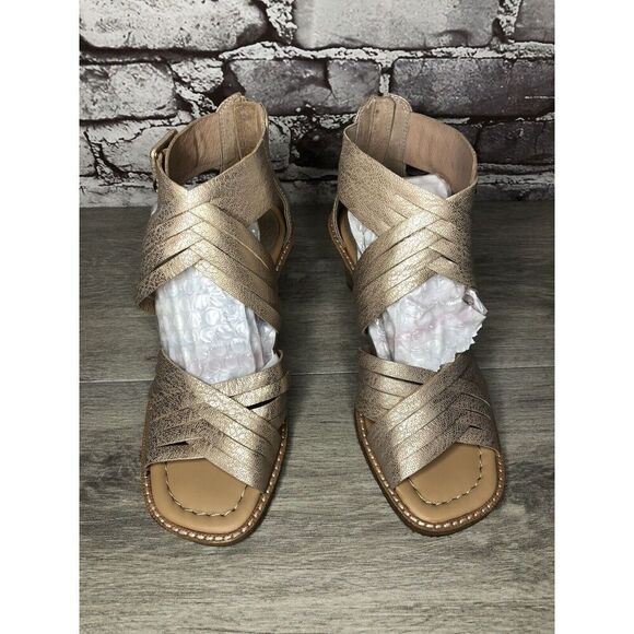 Donald Pliner Junnah Gold Metallic Leather Ankle Strap Heel Sandals Women 5M US - Picture 4 of 16